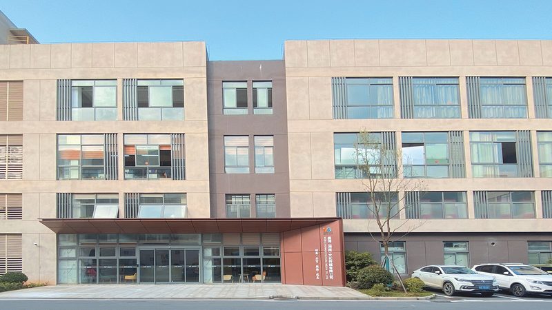短视频代运营与自运营：优缺点对比解析
